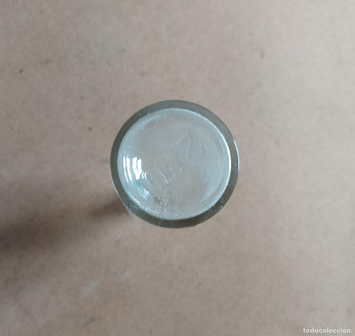 Antig&uuml;edades: Antiguo frasco transparente - Foto 3