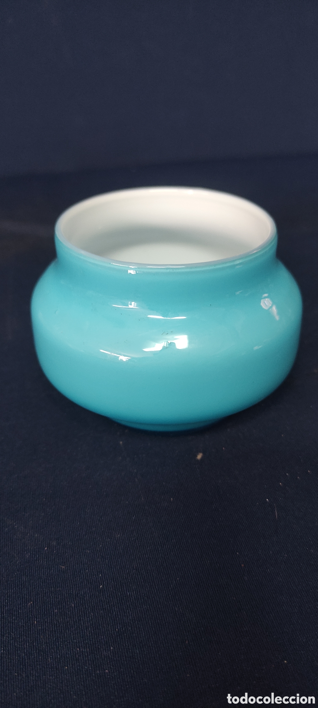 Antig&uuml;edades: Vaso de opalina azul - Foto 6