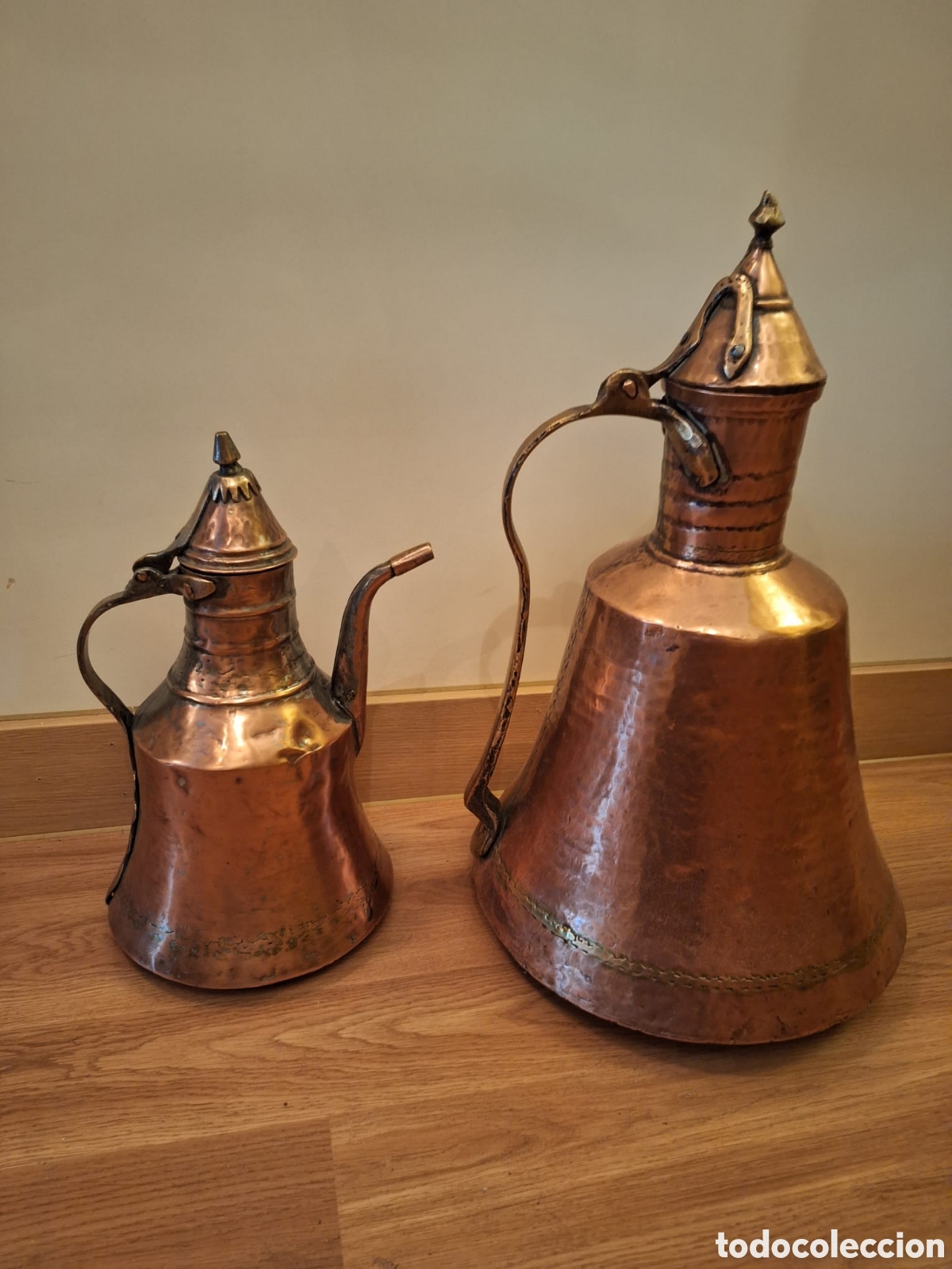 Antig&uuml;edades: Chocolatera y aceitera antig&uuml;as - Foto 1
