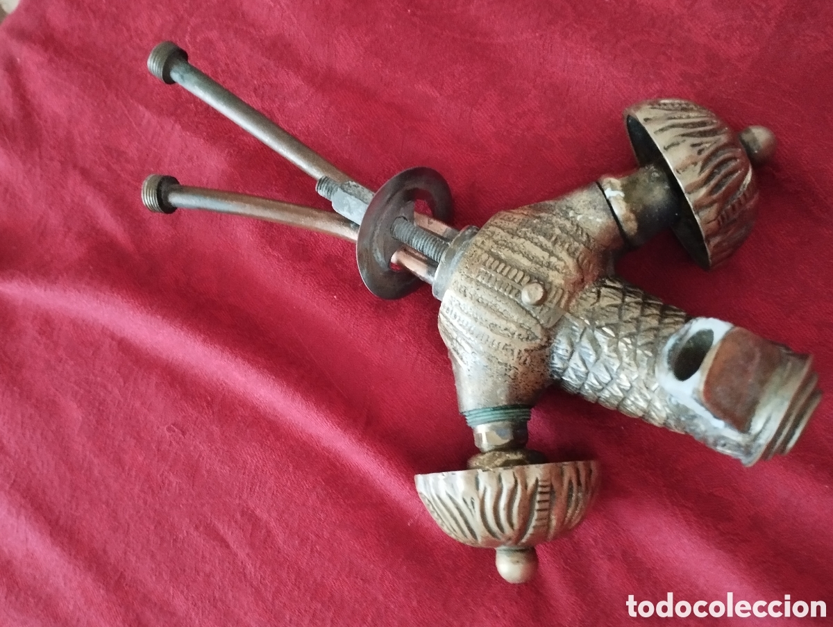 Antig&uuml;edades: Antiguo Grifo y Soporte Bronce. - Foto 15