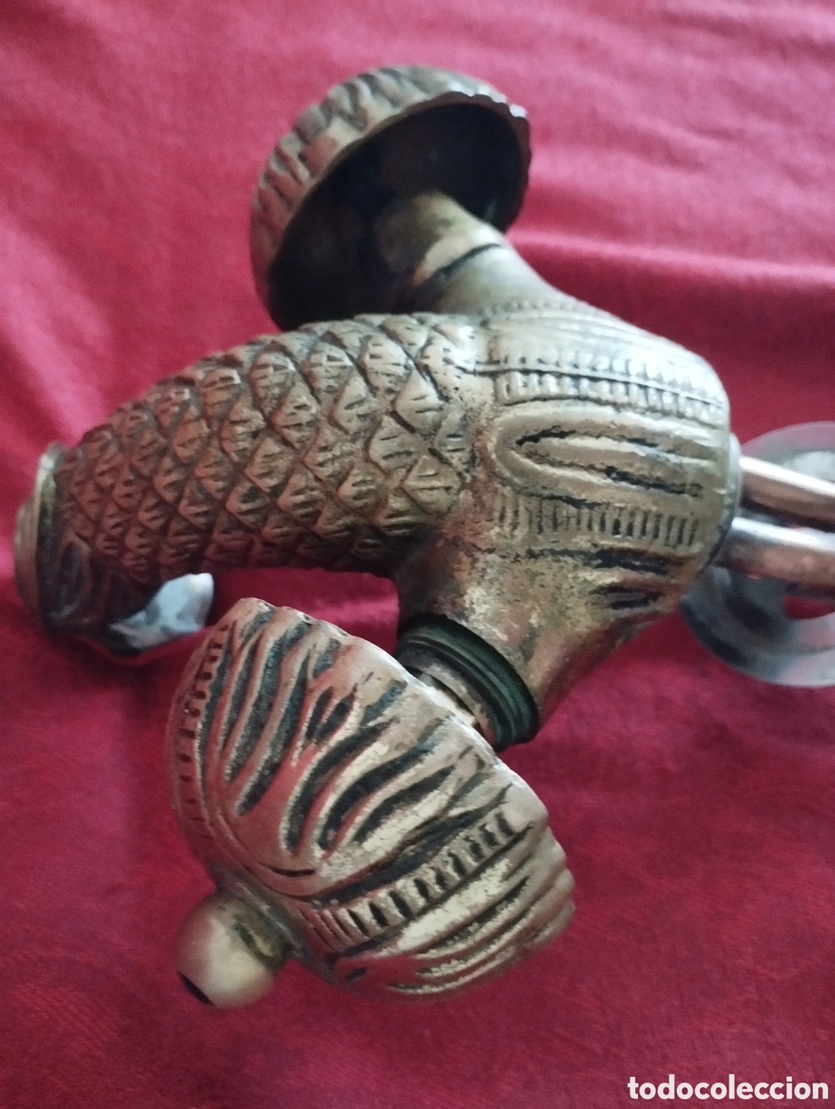 Antig&uuml;edades: Antiguo Grifo y Soporte Bronce. - Foto 17