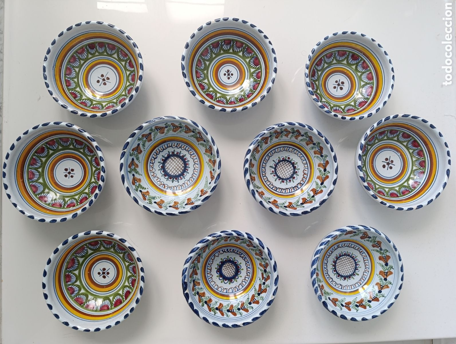 Antig&uuml;edades: Conjunto de cuencos de Talavera - Foto 1