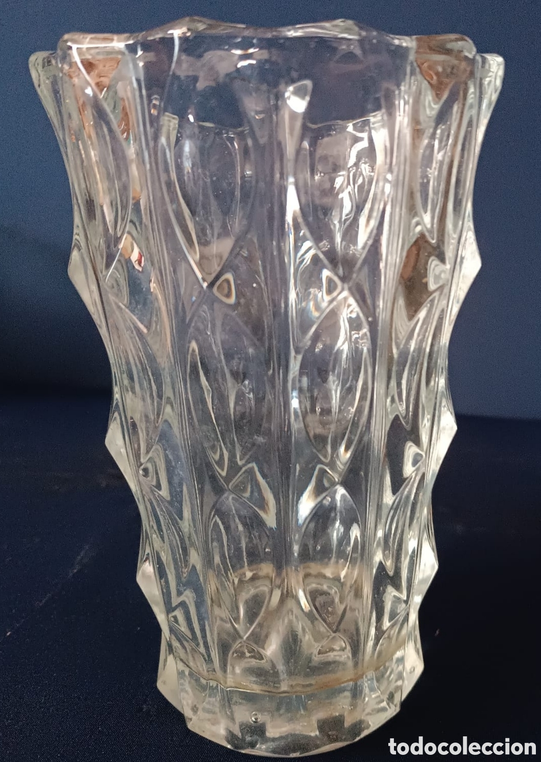 Antig&uuml;edades: Antiguo jarr&oacute;n de cristal de 4oca - Foto 1