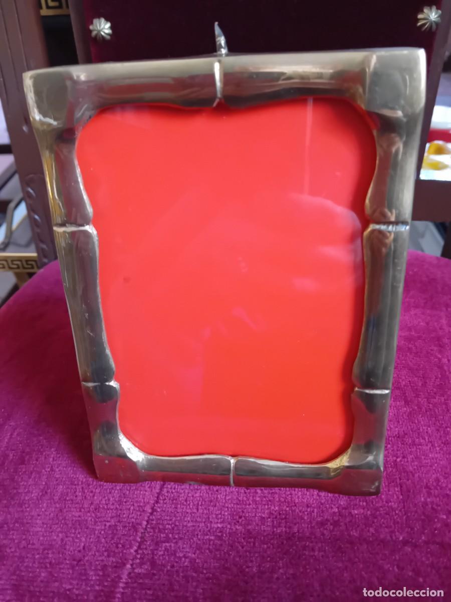 Antig&uuml;edades: Portafotos de bronce d&eacute;cada de los 60 - Foto 1
