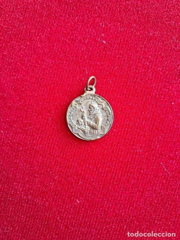 Antig&uuml;edades: MEDALLA BRONCE SAN FRANCISCO DE ASIS Y SAN ANTONIO - Foto 1