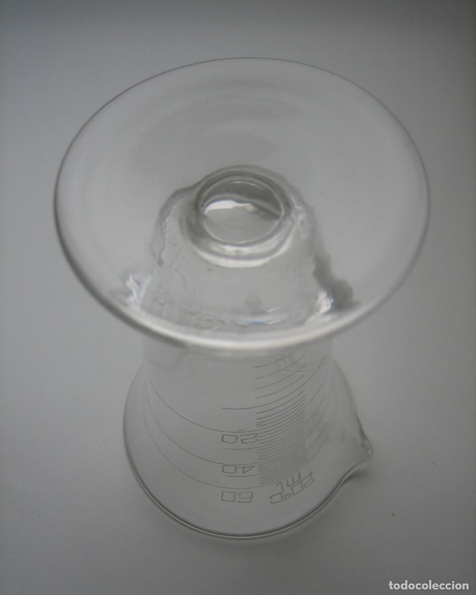 Antig&uuml;edades: PROBETA. VASO O COPA GRADUADA, DE 10 A 60 ML. - Foto 6