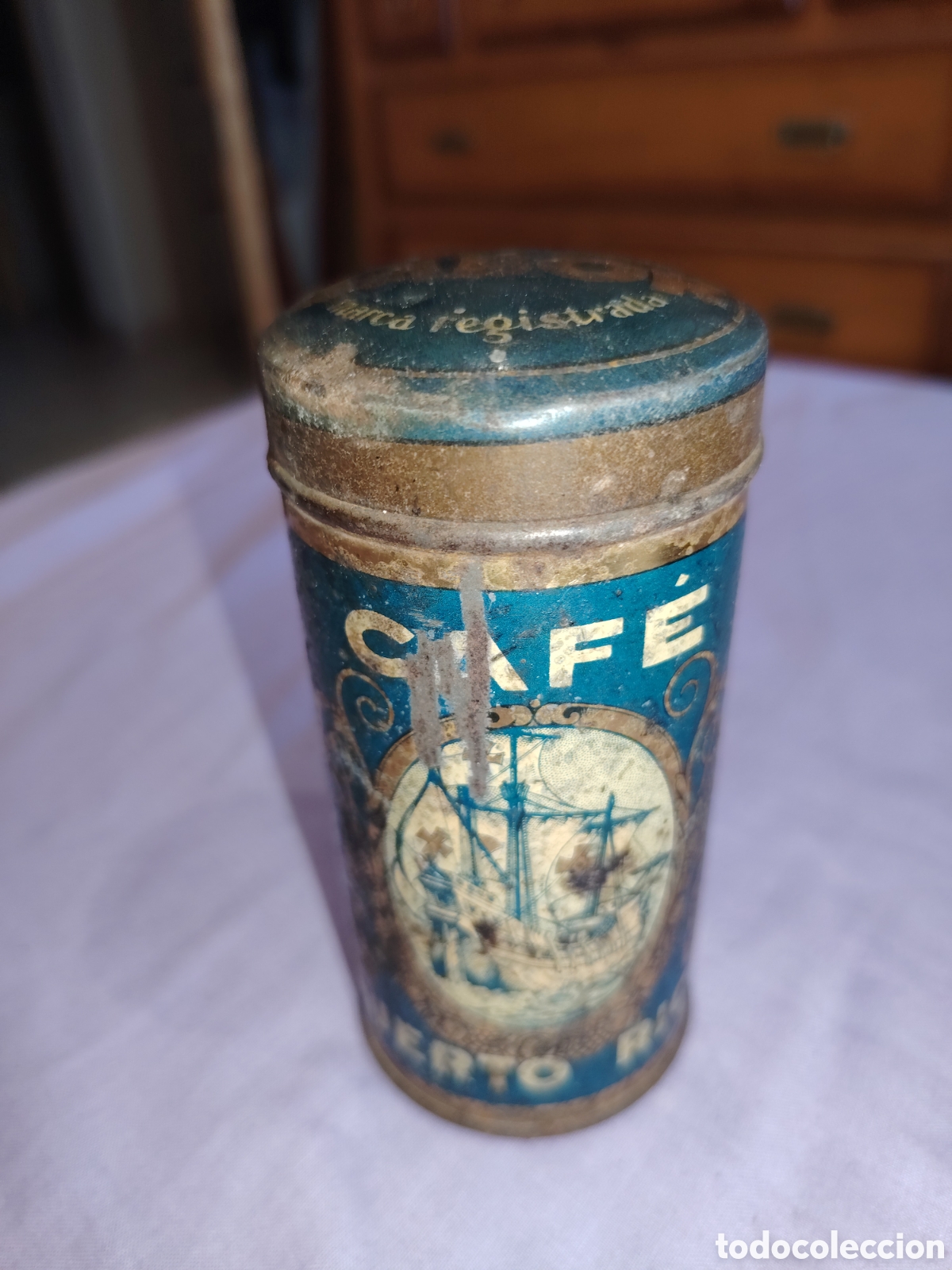 Antig&uuml;edades: Caja caf&eacute; Puerto rico. Serigrafiada.