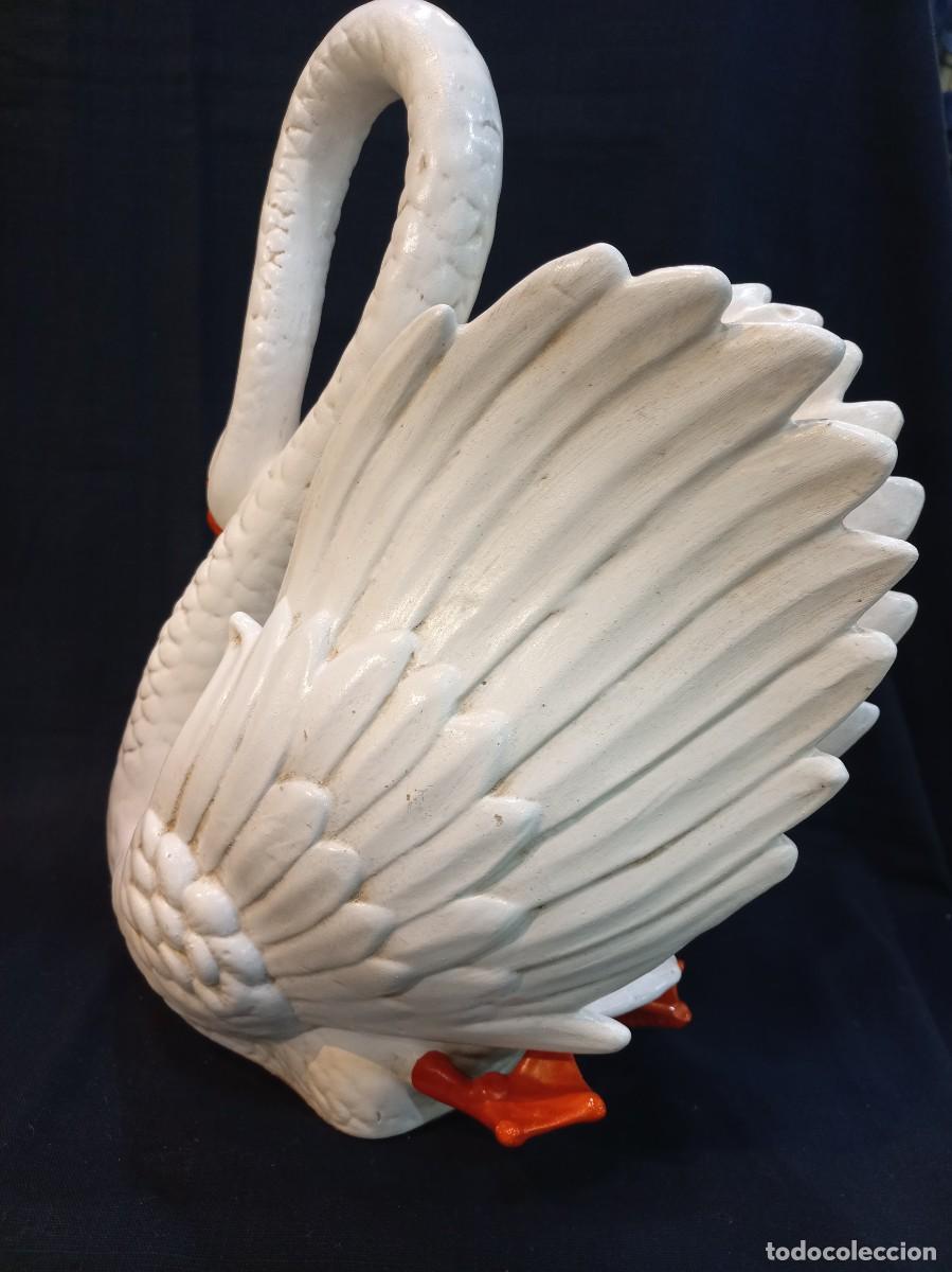 Antig&uuml;edades: CENTRO CISNE (37cm) cer&aacute;mica &uml;RUBERT&uml; blanco - Foto 3