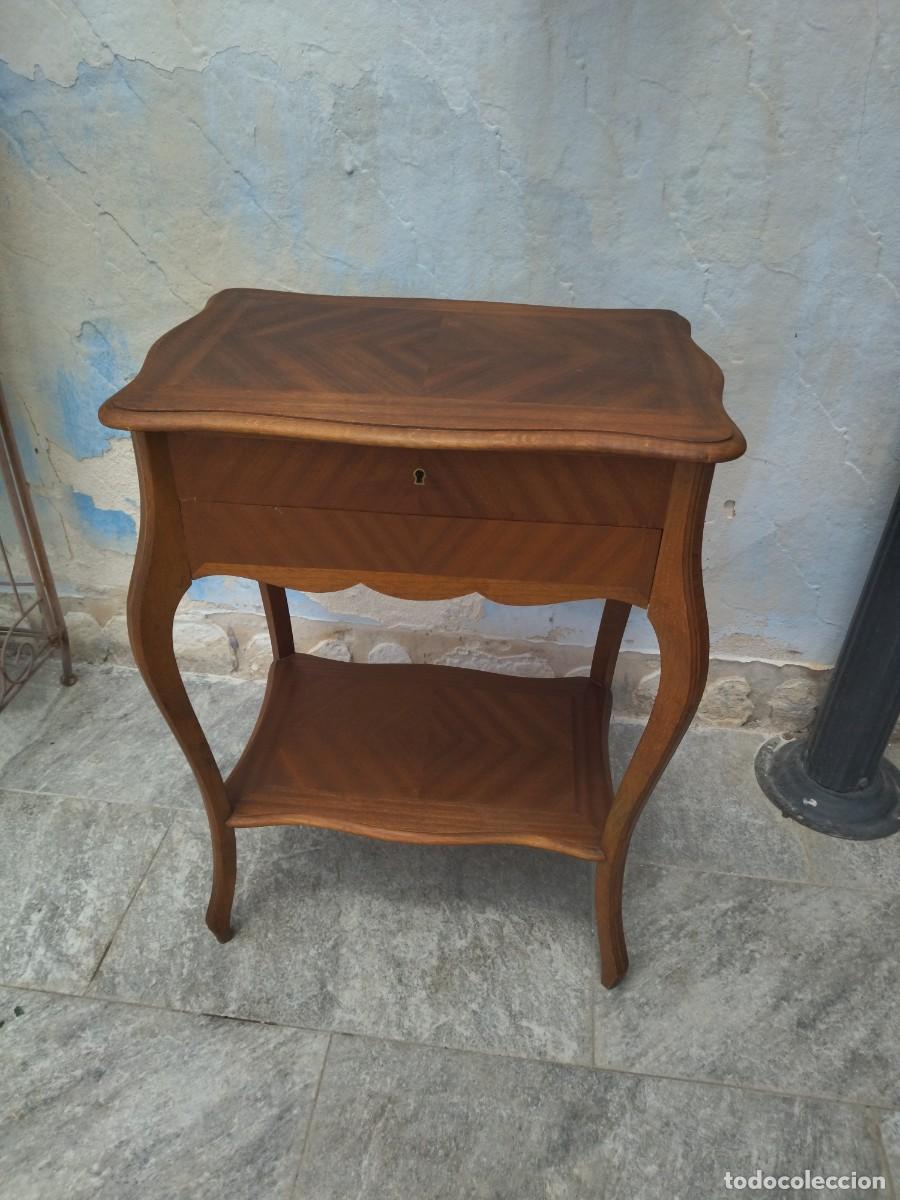 Antig&uuml;edades: Preciosa mesa costurero de madera de roble. - Foto 1