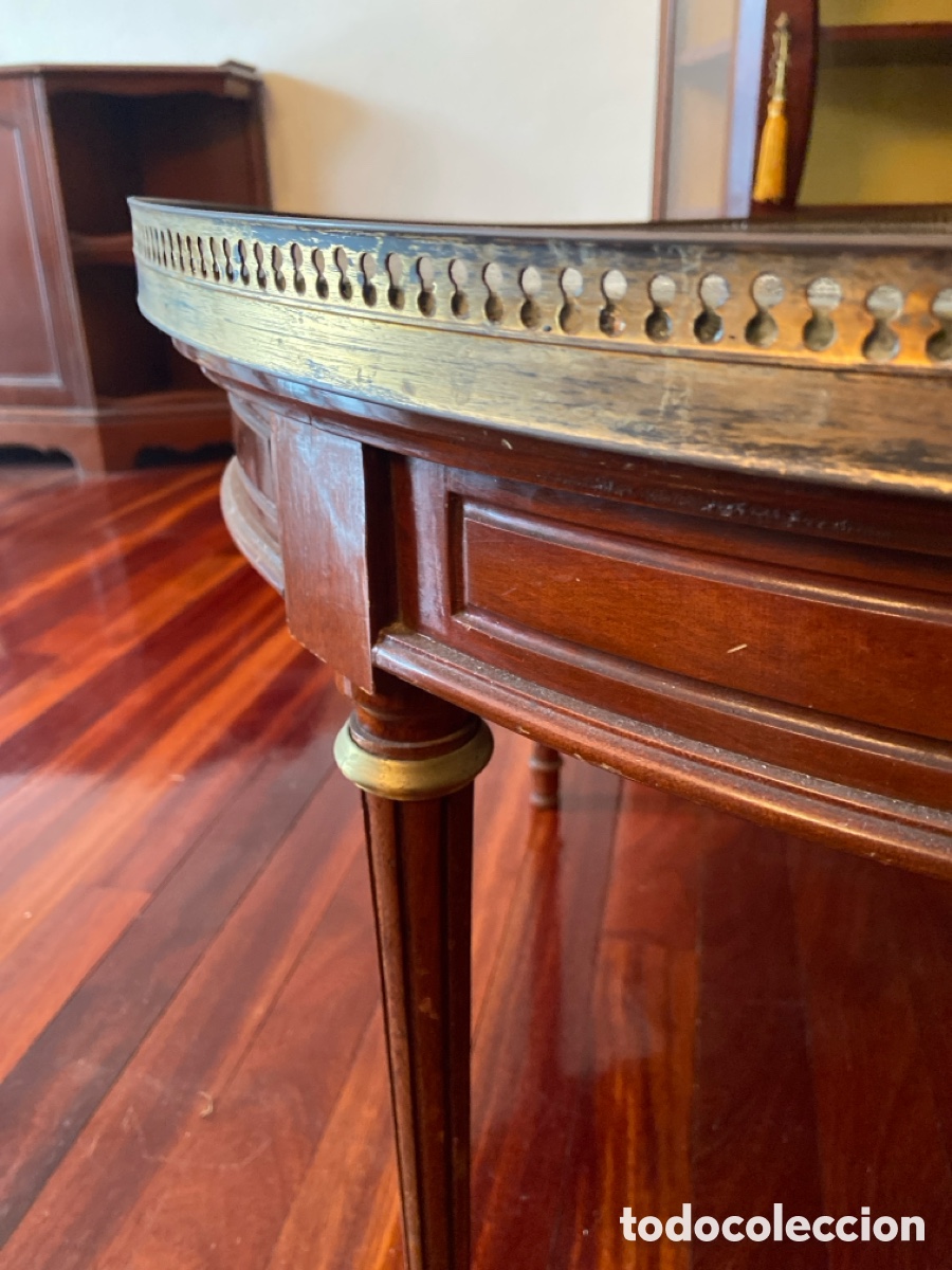 Antig&uuml;edades: Mesa de centro estilo Luis XVI - Foto 4