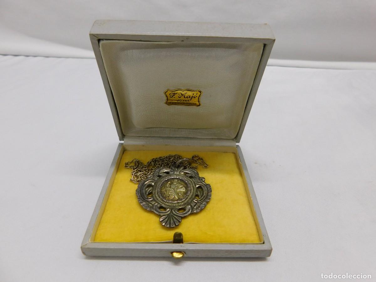 Antig&uuml;edades: COLGANTE MEDALLA RELIGIOSA - Foto 3
