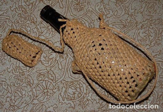 Antig&uuml;edades: BOTELLA DE CRISTAL FORRADA DE CUERDA - Foto 2