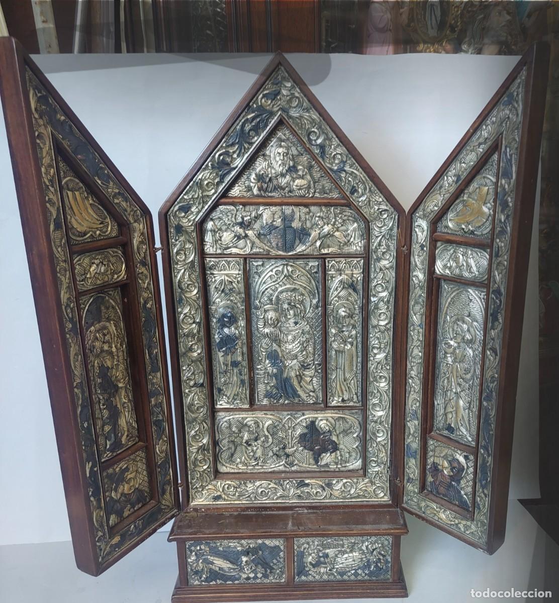Antig&uuml;edades: Antiguo triplic&oacute; de mesa estilo neogotico - Foto 1