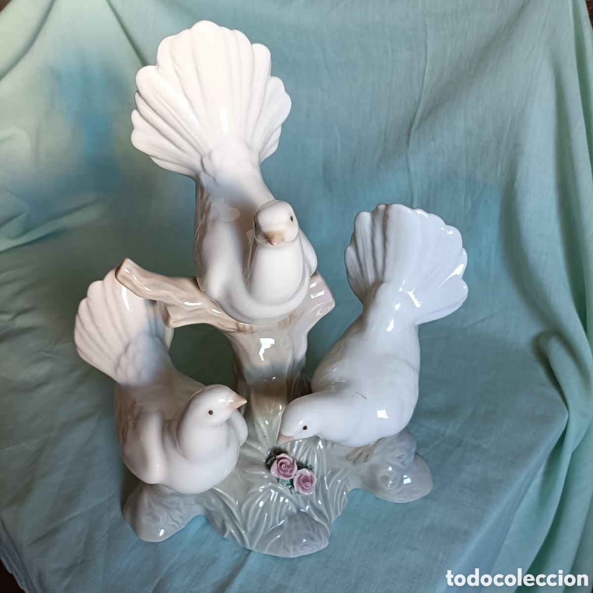 Antig&uuml;edades: Palomas de porcelana marca Porceval Valencia.