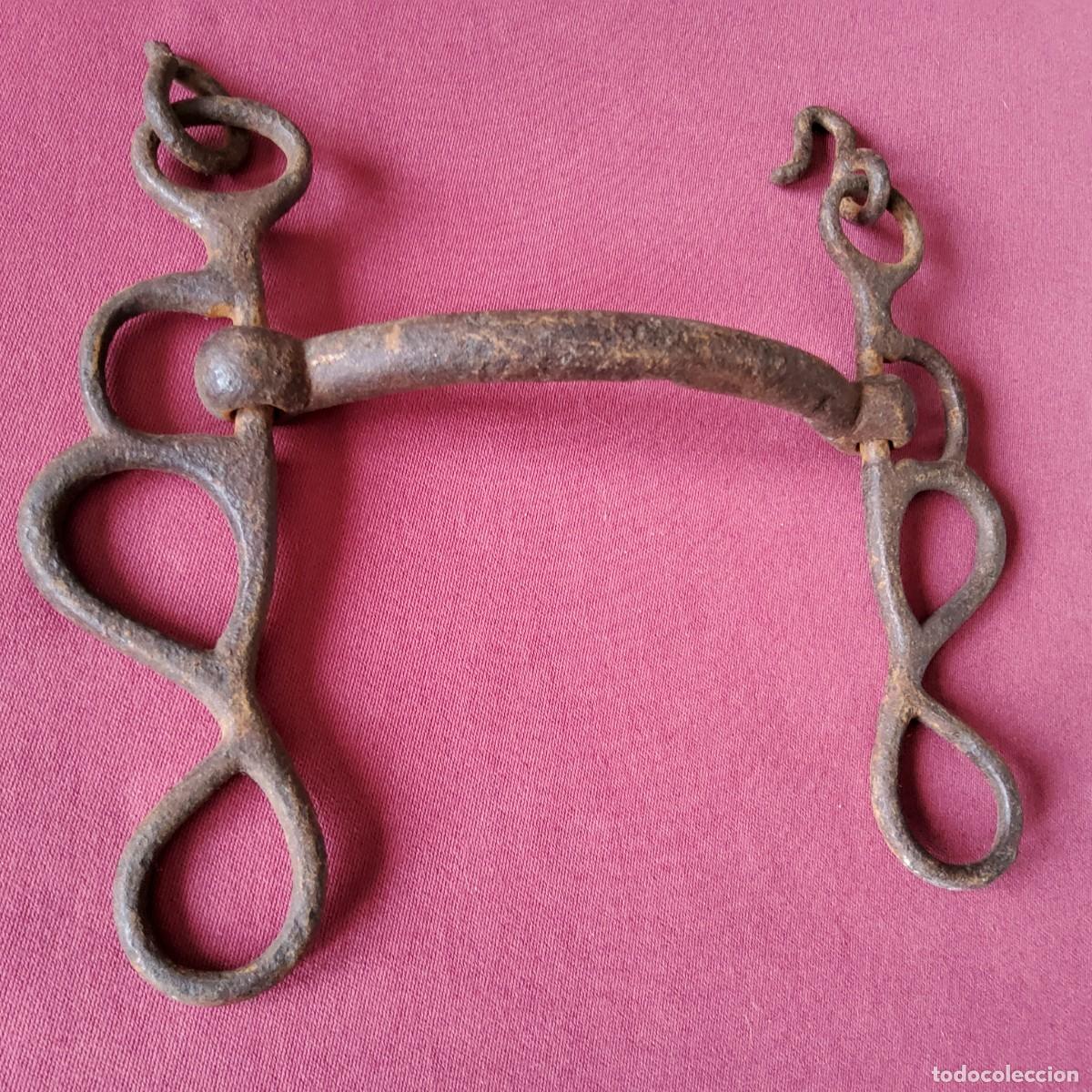Antig&uuml;edades: ANTIGUO BOCADO DE CABALLO DE HIERRO - Foto 3
