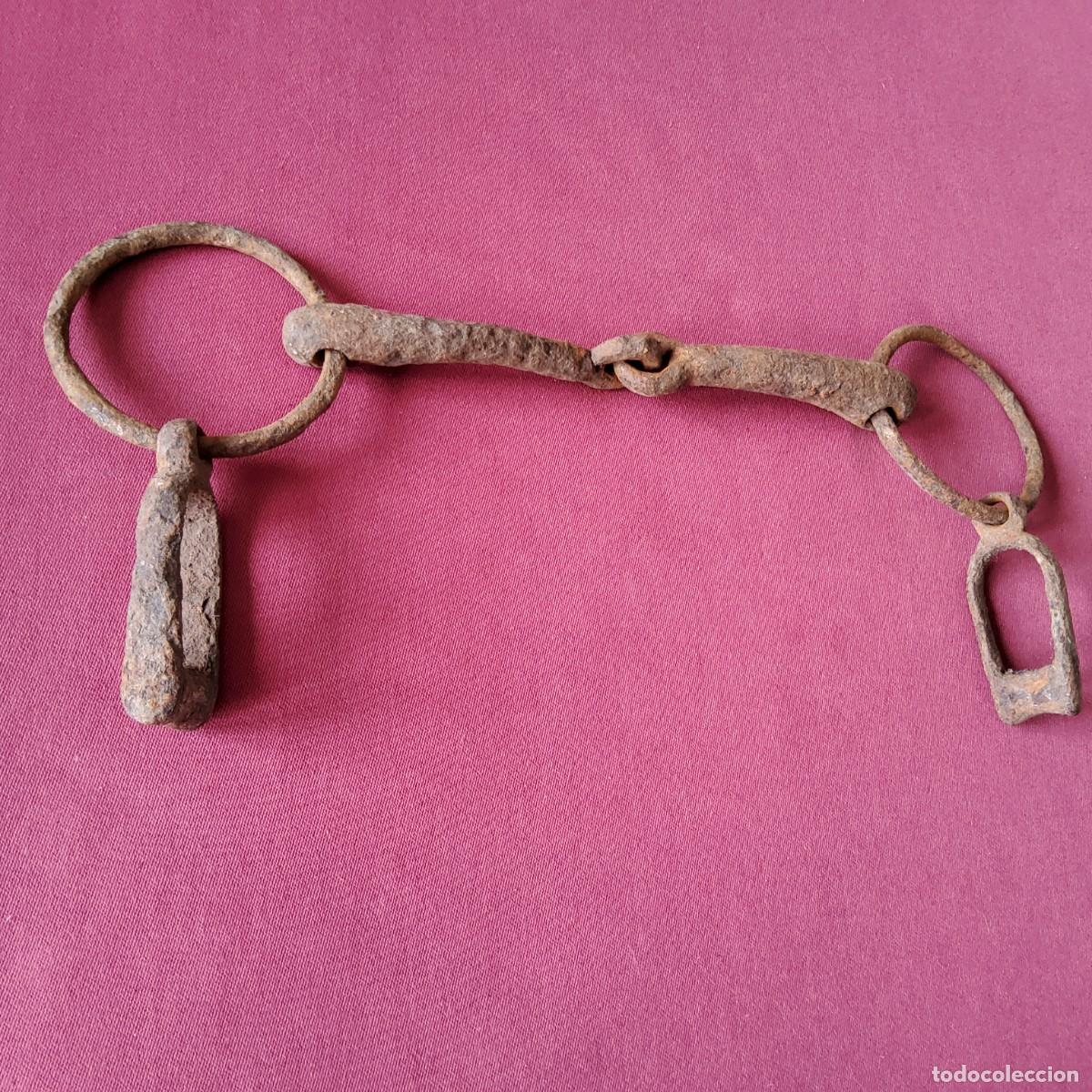 Antig&uuml;edades: ANTIGUO BOCADO DE CABALLO DE HIERRO - Foto 3