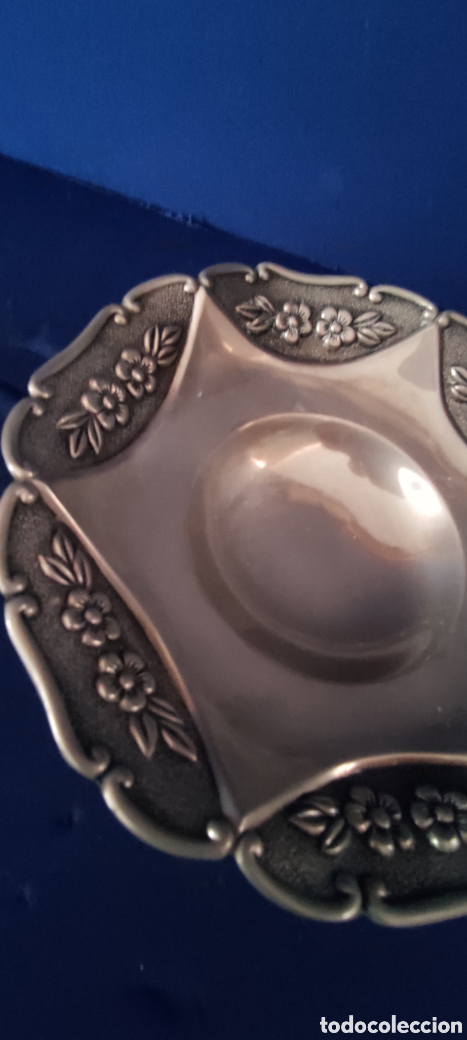 Antig&uuml;edades: Antigua bandeja de metal - Foto 2