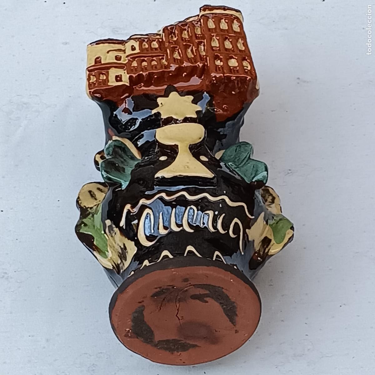Antig&uuml;edades: BOTIJO EN RELIEVE - CERAMICA DE CUENCA. - Foto 5