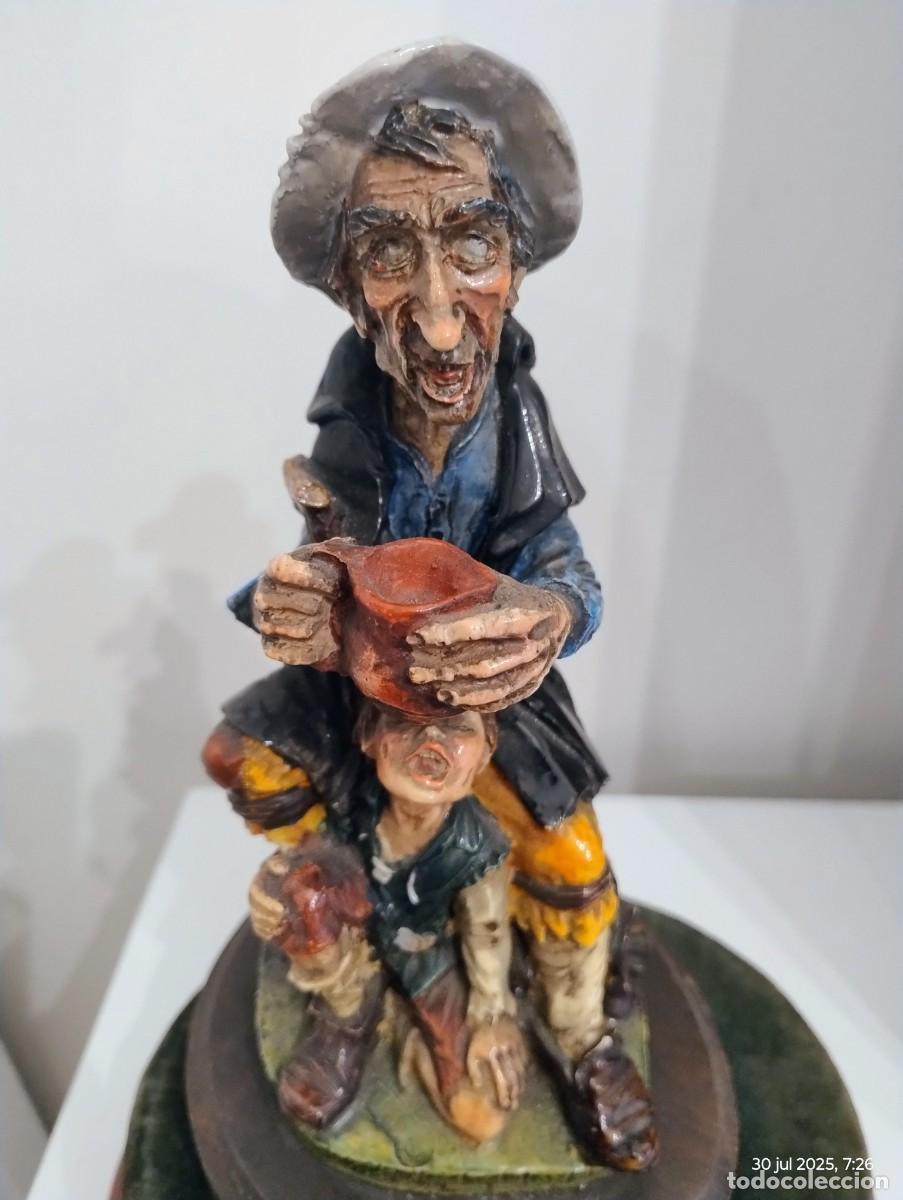 Antig&uuml;edades: FIGURA LAZARILLO DE TORMES - Foto 3