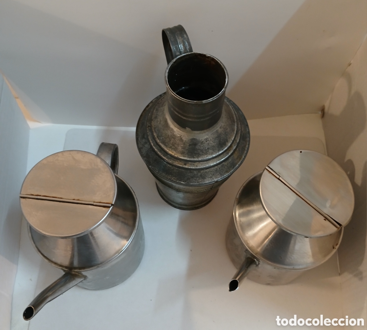Antig&uuml;edades: ALCUZAS ACEITERAS DE HOJALATA - Foto 2