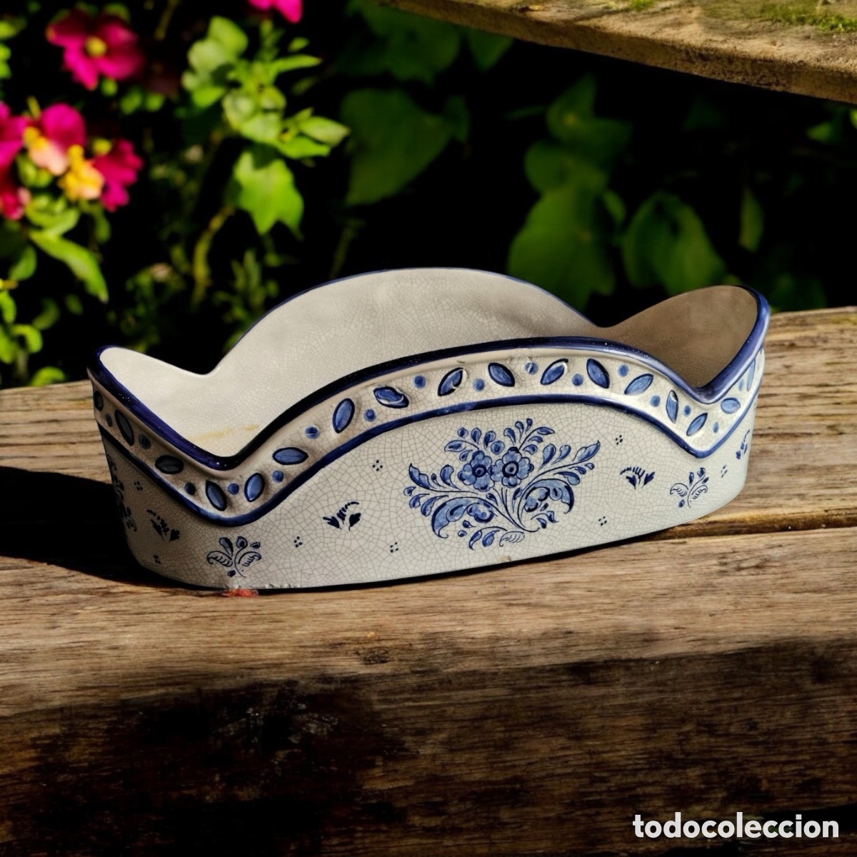 Antig&uuml;edades: Macetero/Centro de mesa de cer&aacute;mica de Talavera - Foto 1