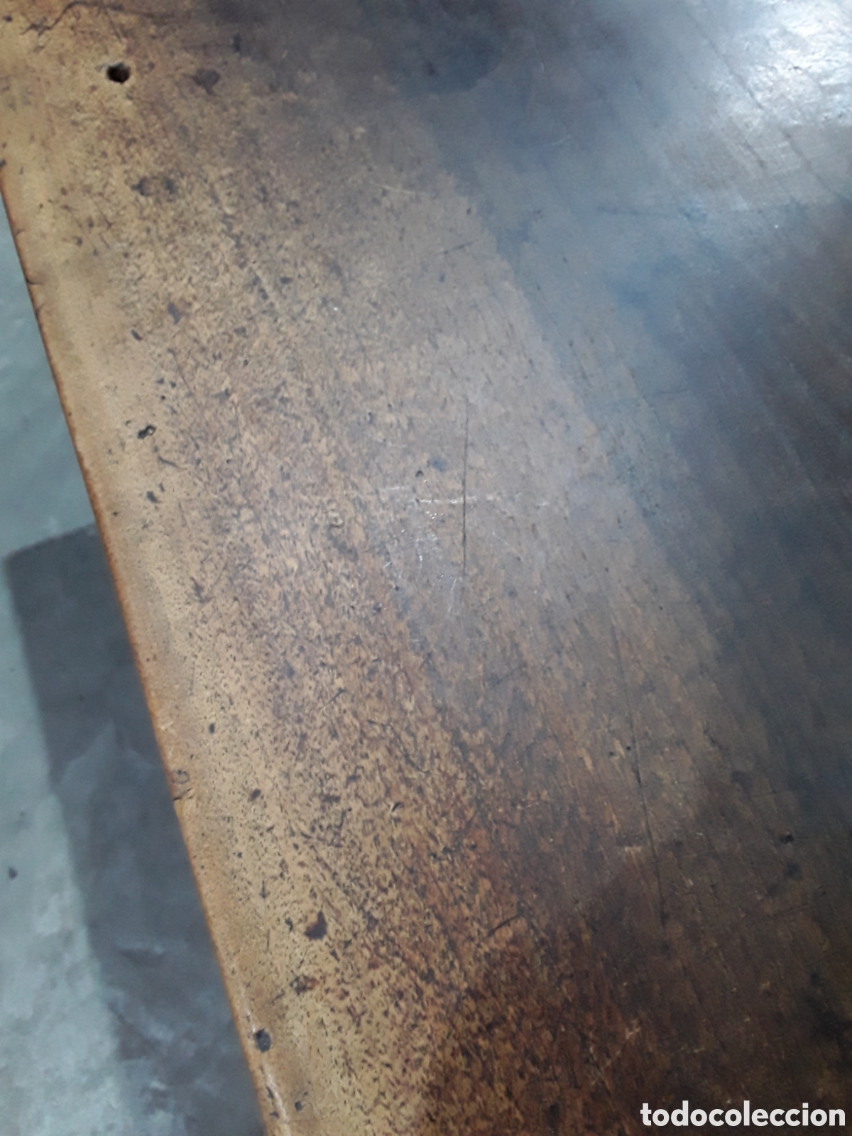 Antig&uuml;edades: Mesa tallada de nogal ( S XVII ) - Foto 5