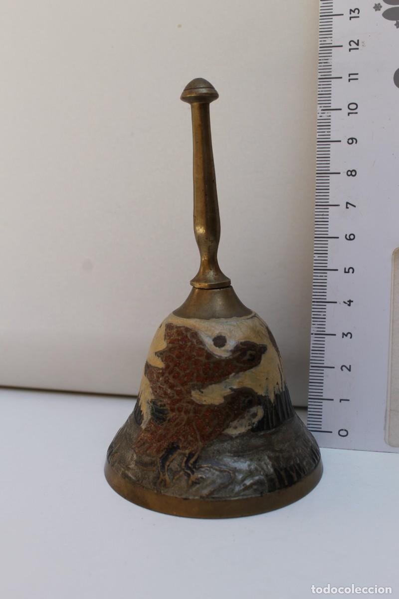 Antig&uuml;edades: CAMPANILLA LLAMADOR DE BRONCE- 10cm - Foto 3