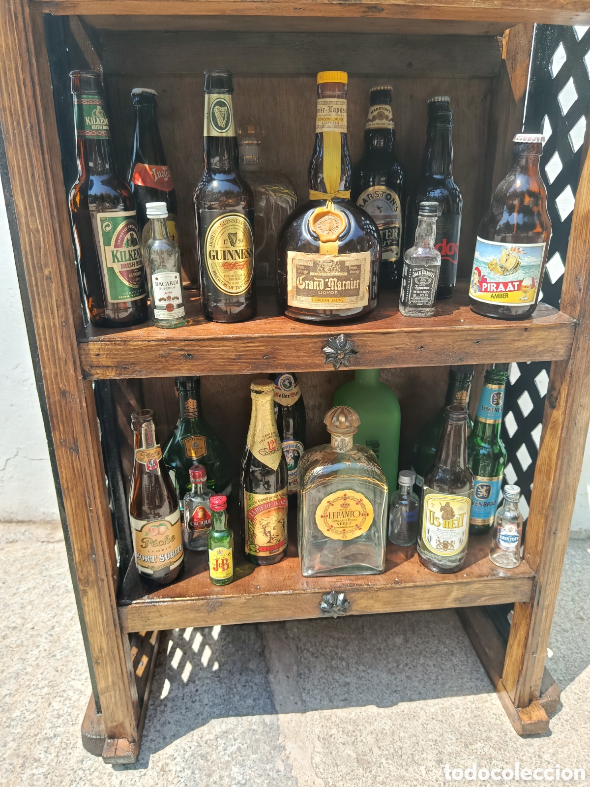Antig&uuml;edades: Colecci&oacute;n de botellas de cerveza y licor - Foto 4
