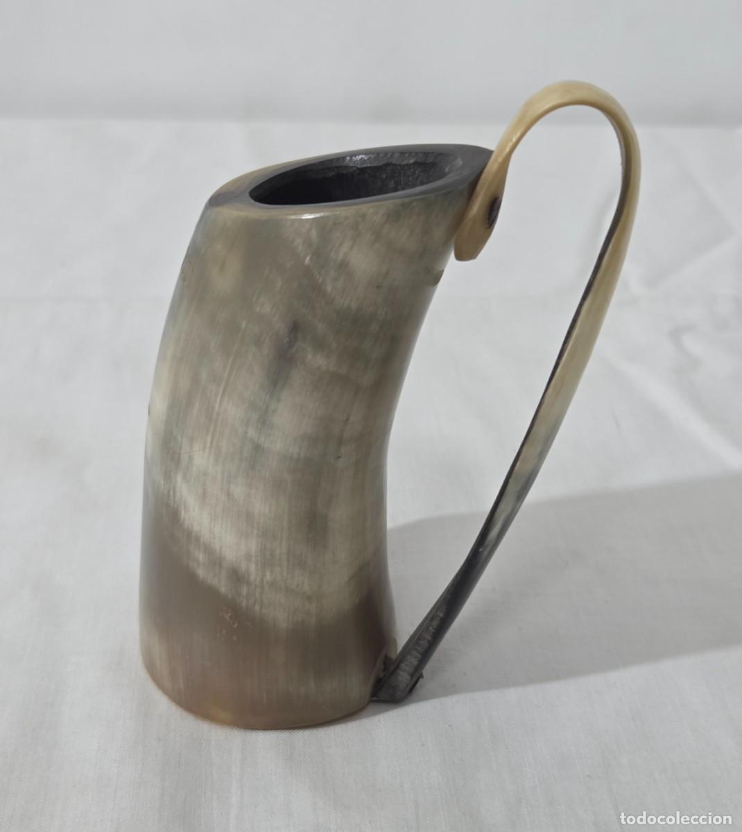 Antig&uuml;edades: Vaso jarra fabricada en asta de toro - Foto 3