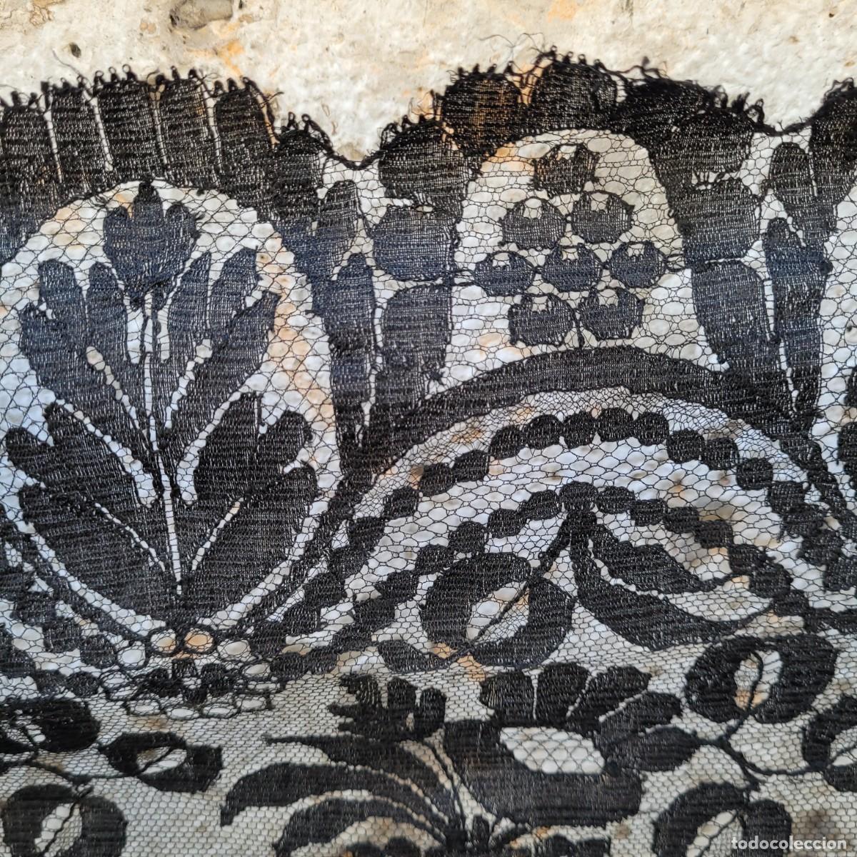 Antig&uuml;edades: Mantilla de encaje con blonda rectangular, p. s. XX - Espa&ntilde;a - Foto 11