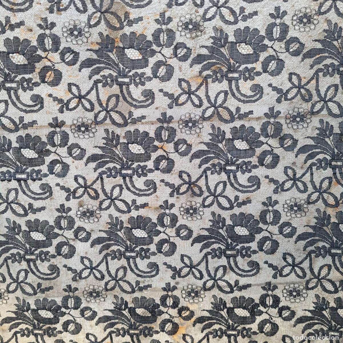 Antig&uuml;edades: Mantilla de encaje con blonda rectangular, p. s. XX - Espa&ntilde;a - Foto 12