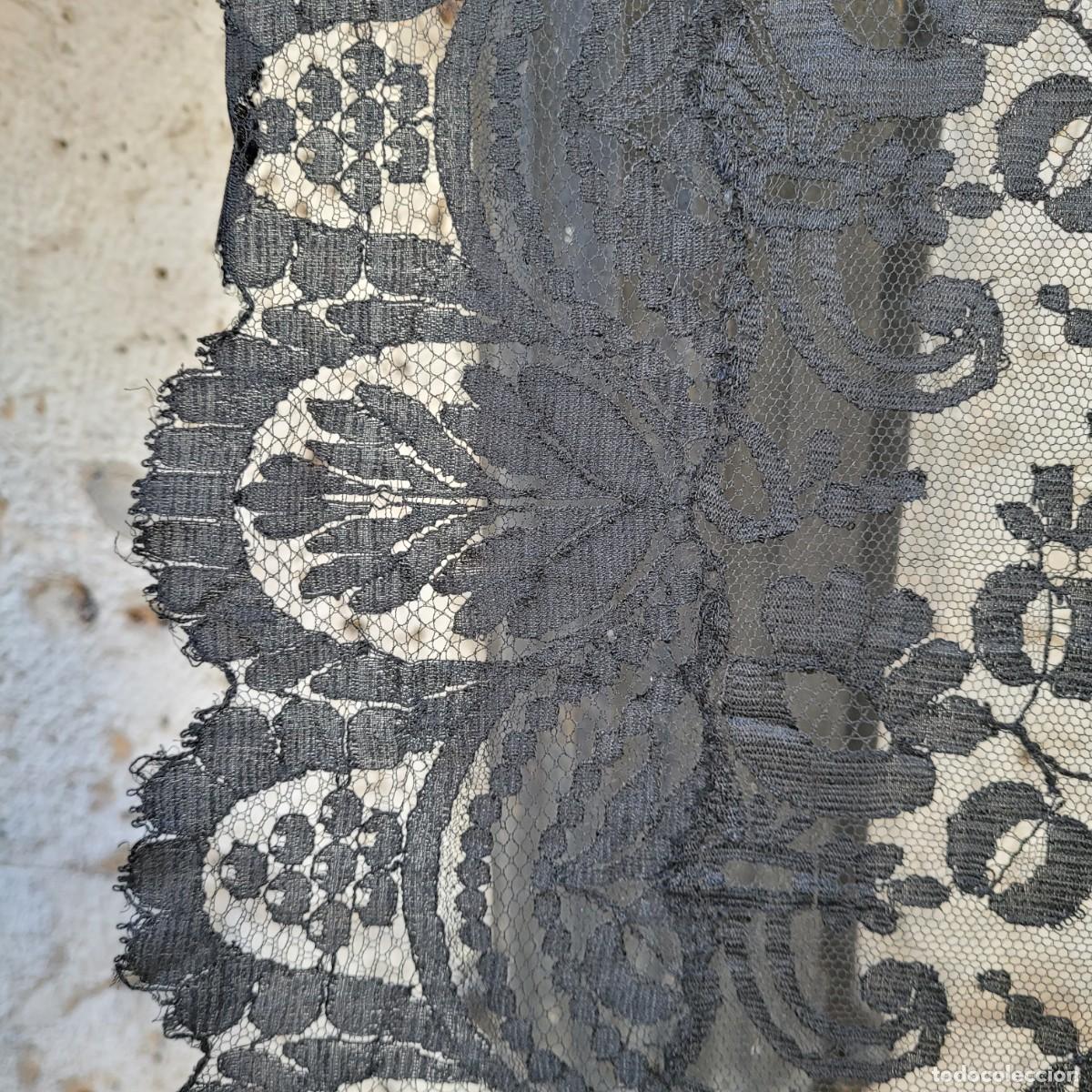 Antig&uuml;edades: Mantilla de encaje con blonda rectangular, p. s. XX - Espa&ntilde;a - Foto 14