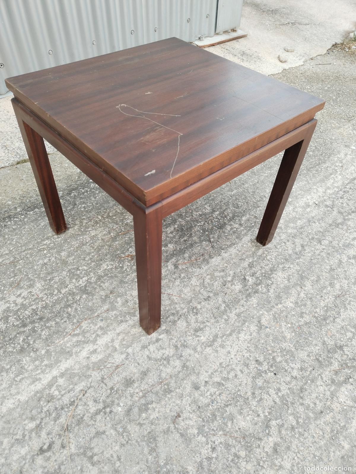 Antig&uuml;edades: mesa baja en madera de chapeli - Foto 5