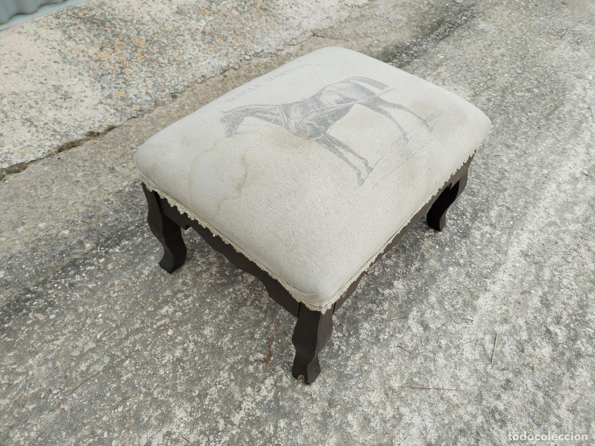 Antig&uuml;edades: taburete reposapies con caballo - Foto 4