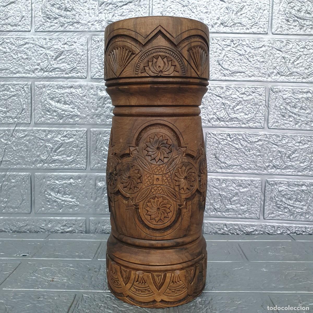 Antig&uuml;edades: Jarr&oacute;n florero de madera tallado - Foto 1