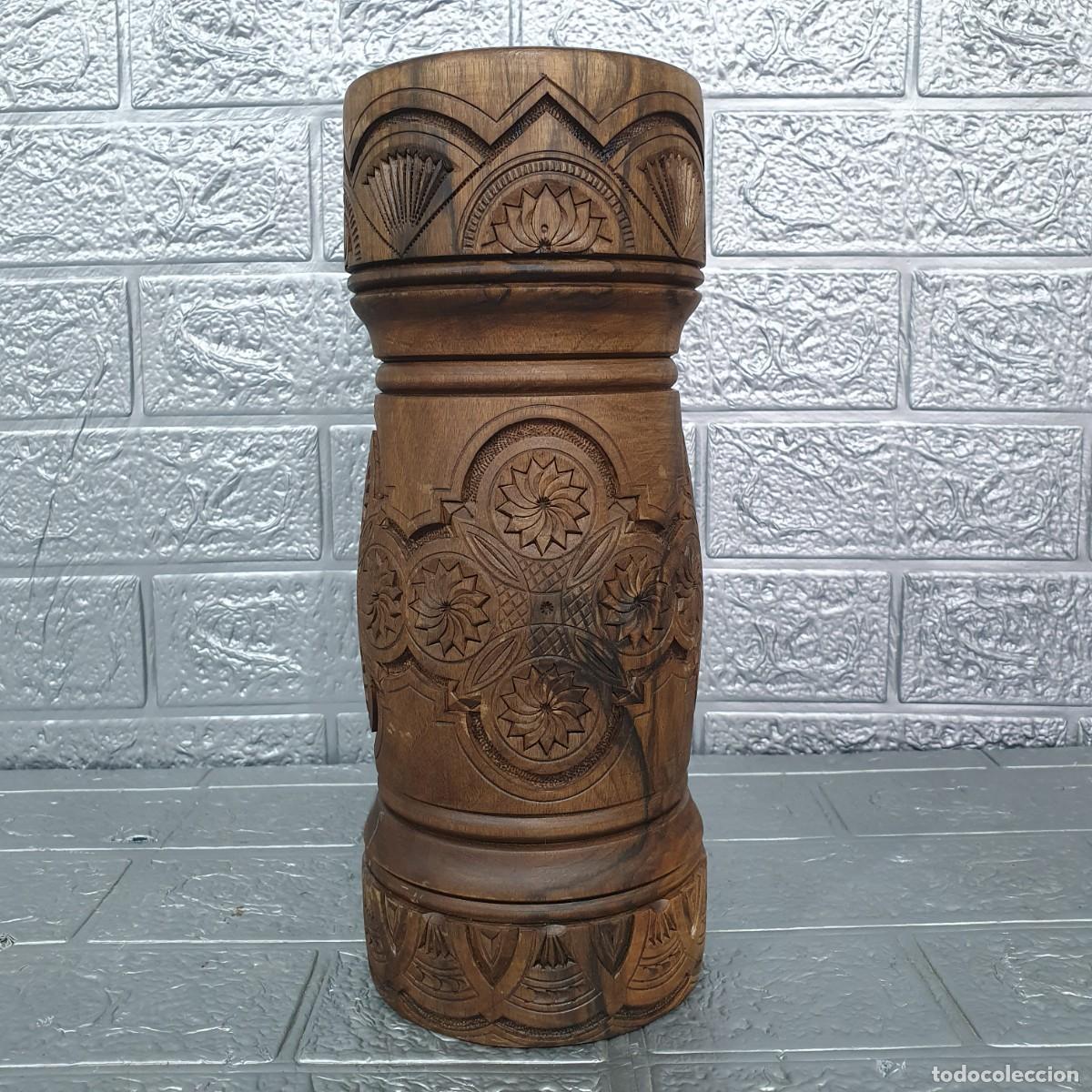 Antig&uuml;edades: Jarr&oacute;n florero de madera tallado - Foto 2