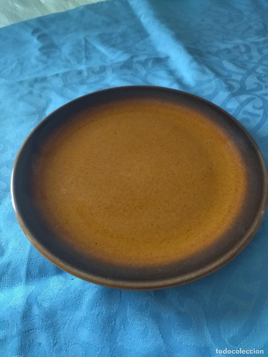 Antig&uuml;edades: Plato de cer&aacute;mica vidriado, rustico. Sin marca. - Foto 2