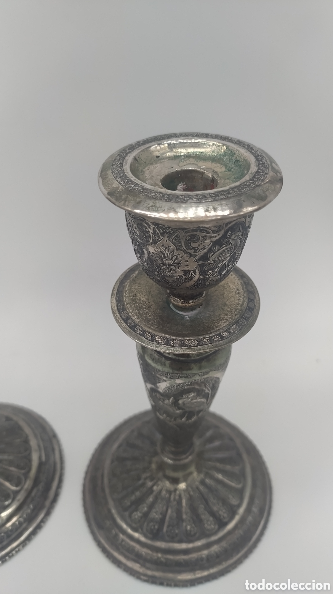 Antig&uuml;edades: Candeleros persas plata y repujado niello. - Foto 5