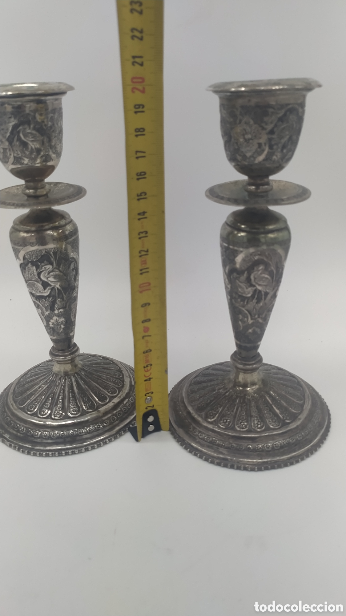 Antig&uuml;edades: Candeleros persas plata y repujado niello. - Foto 9