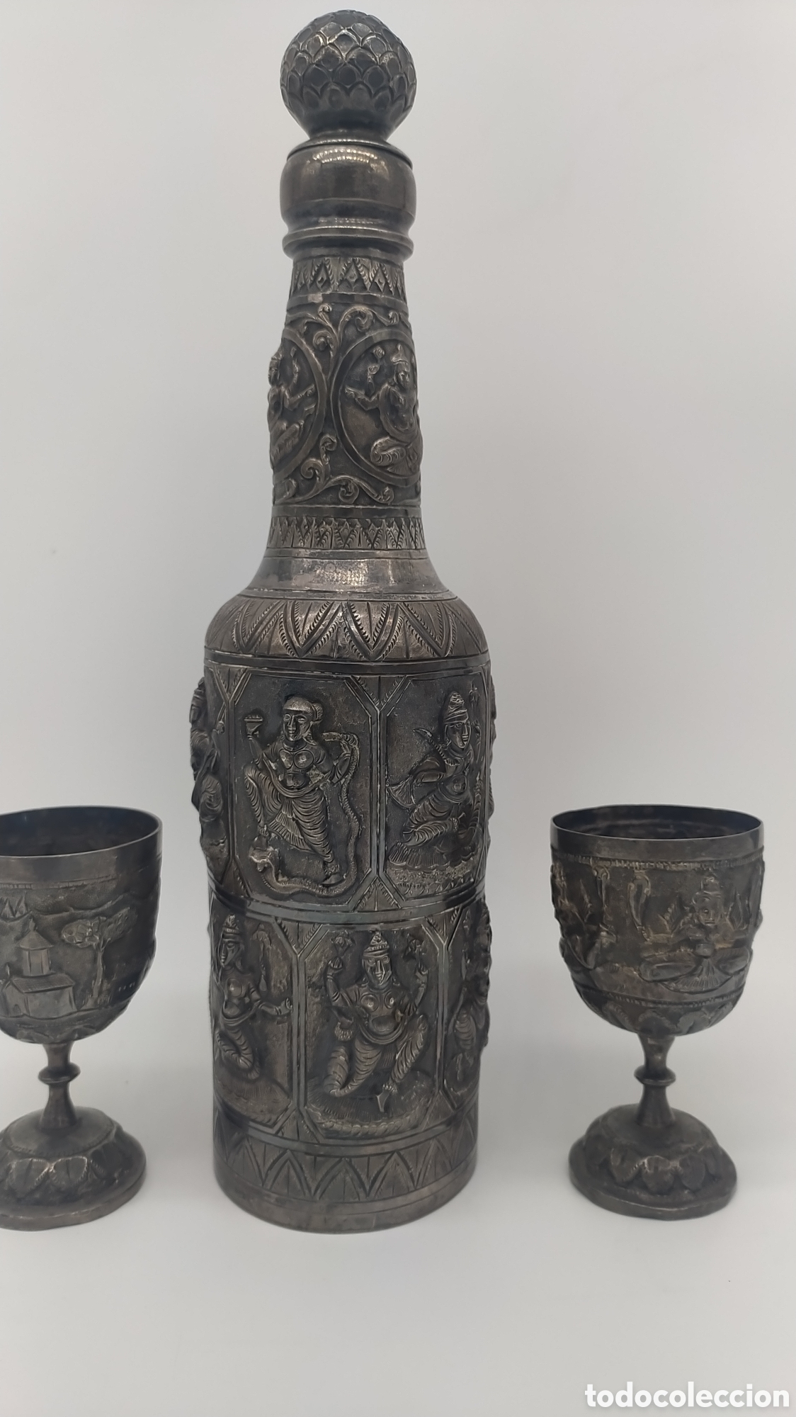 Antig&uuml;edades: Botella y copas ceremonia plata persa - Foto 3