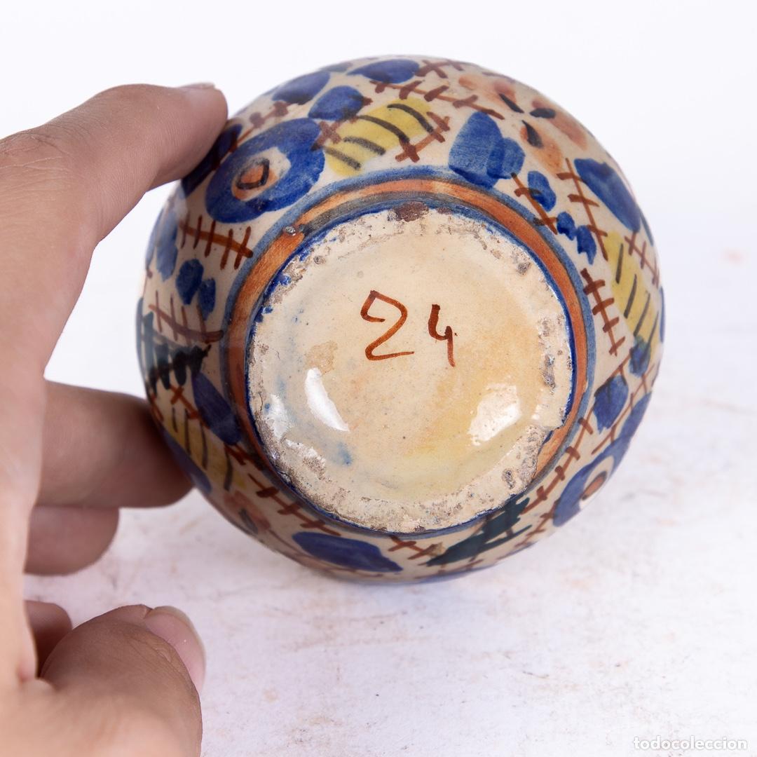 Antig&uuml;edades: JARRON DE CERAMICA DECORADA A MANO - Foto 2