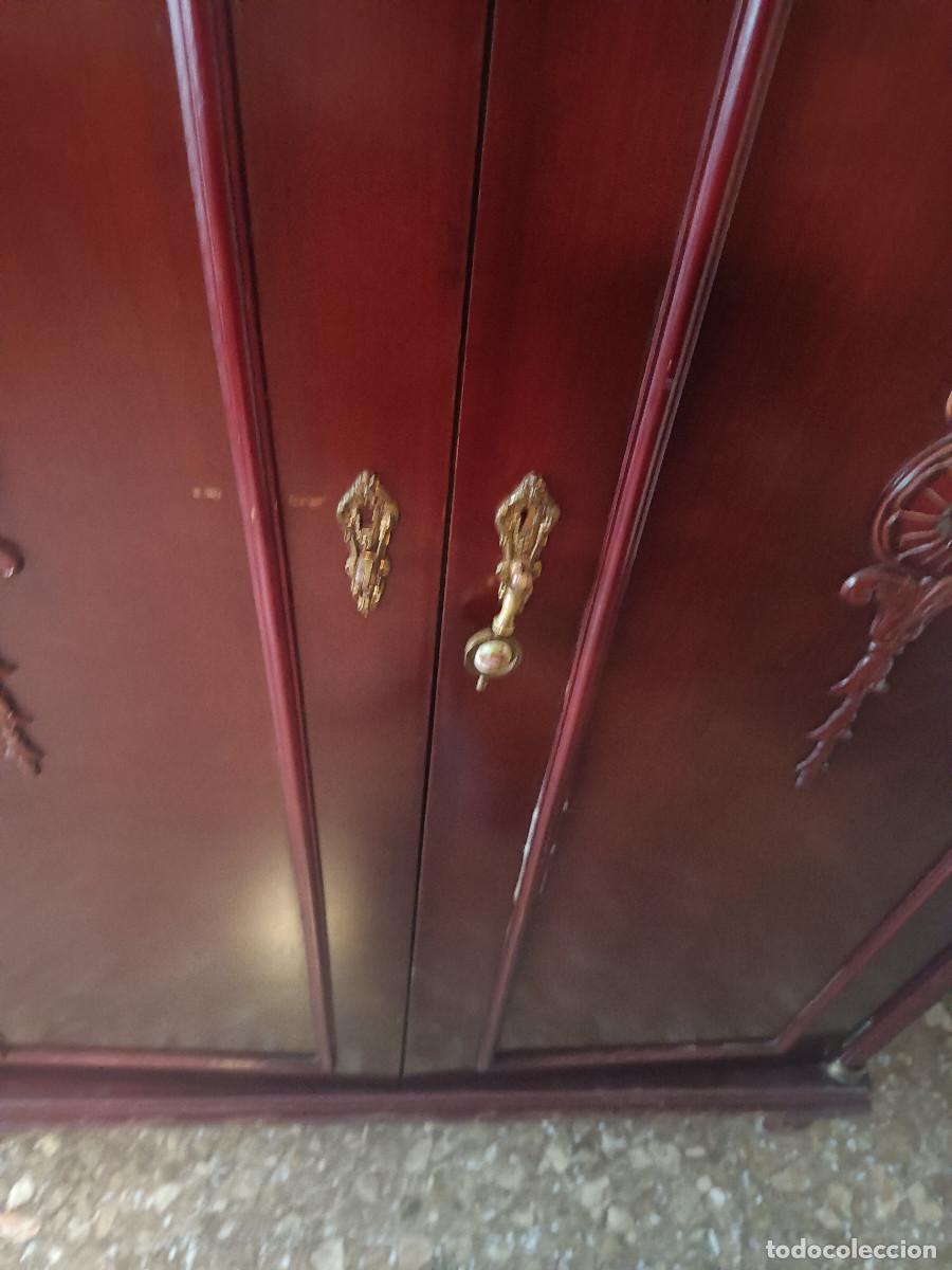 Antig&uuml;edades: Armario dormitorio antiguo - Foto 6