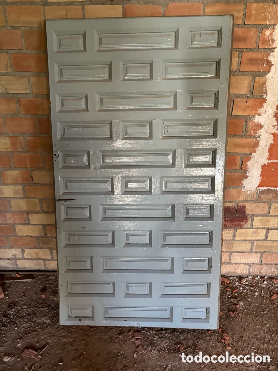 Antig&uuml;edades: Puerta de madera rectangular cl&aacute;sica con molduras - Foto 1