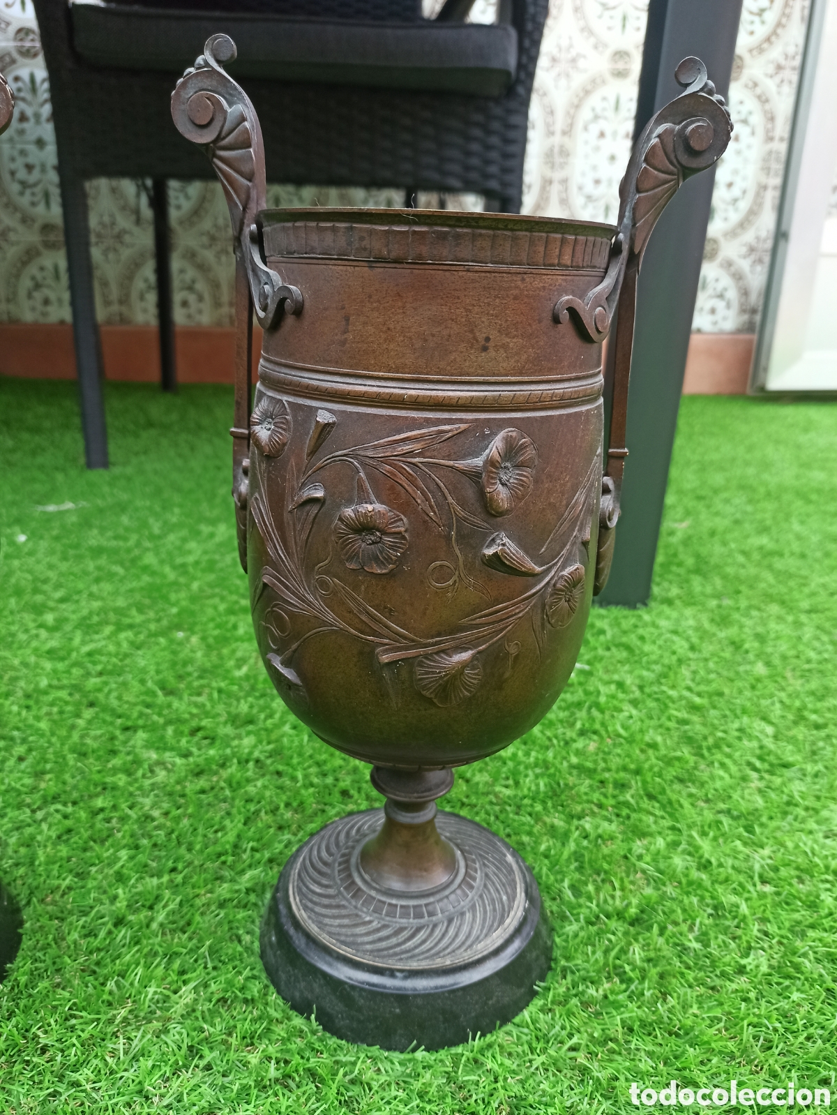 Antig&uuml;edades: Copa decorativa en bronce - Foto 2