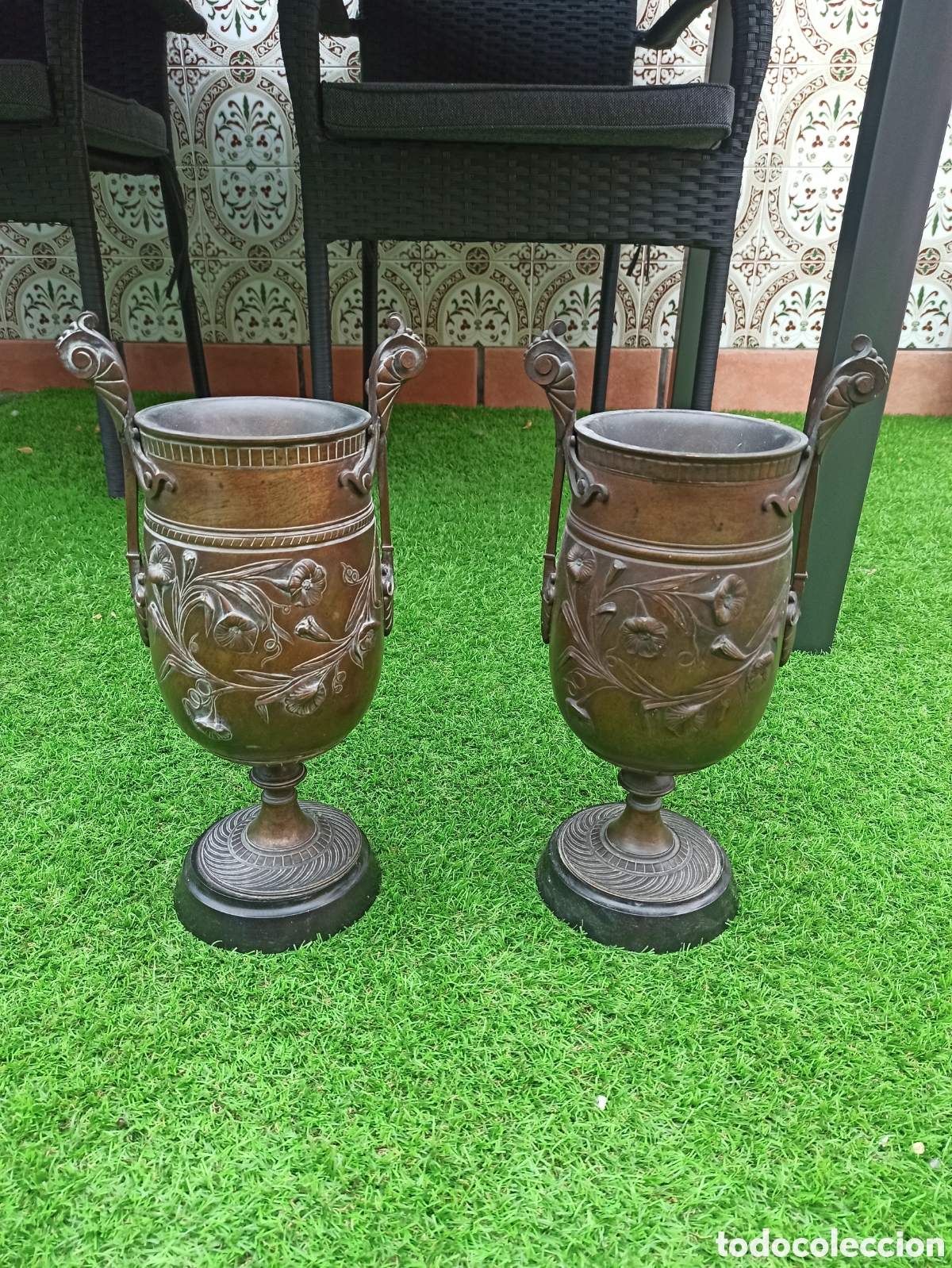 Antig&uuml;edades: Copa decorativa en bronce - Foto 1