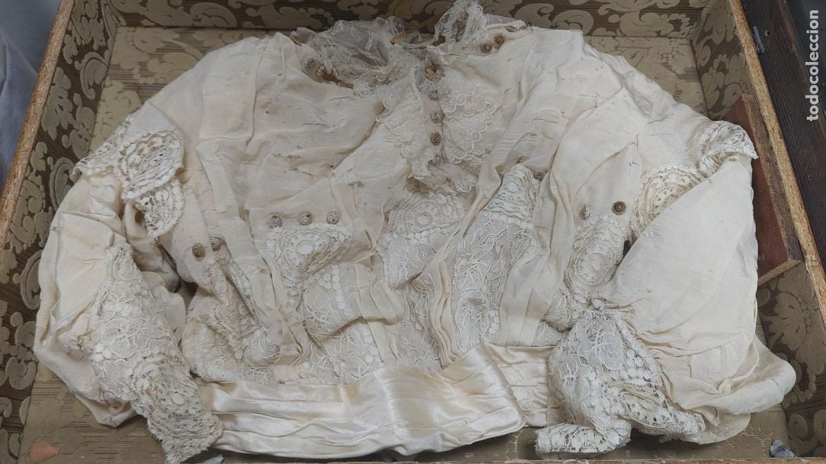 Antig&uuml;edades: Antiguo camis&oacute;n de seda y lino - Foto 2
