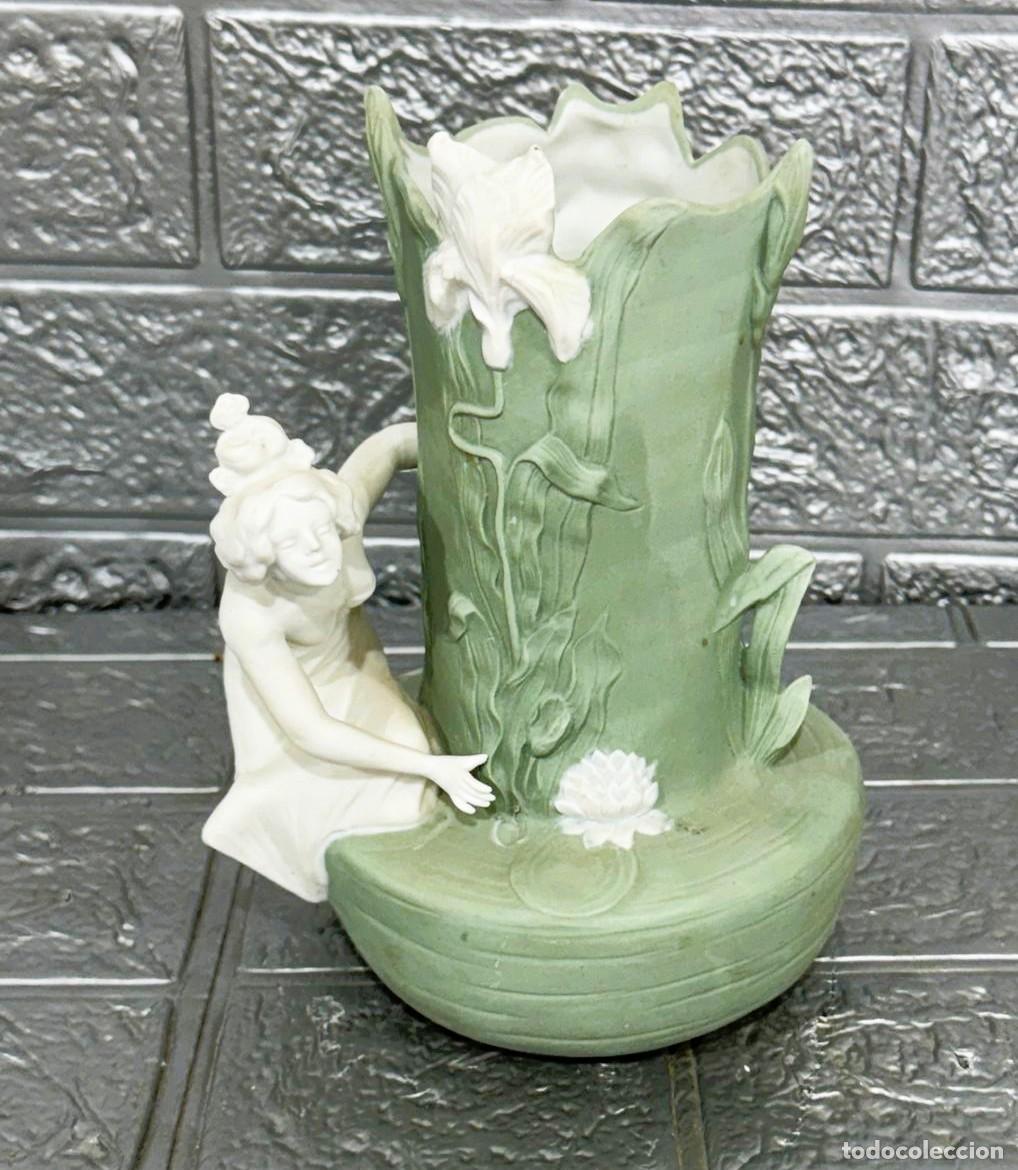 Antig&uuml;edades: Violetero porcelana biscuit - Foto 2