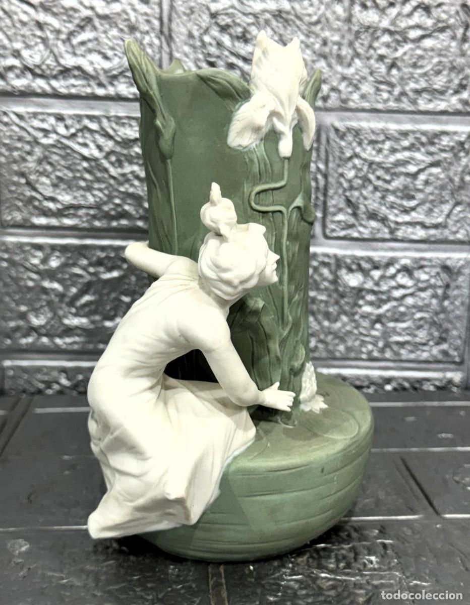 Antig&uuml;edades: Violetero porcelana biscuit - Foto 3