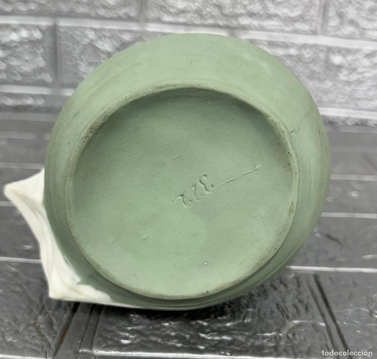 Antig&uuml;edades: Violetero porcelana biscuit - Foto 5