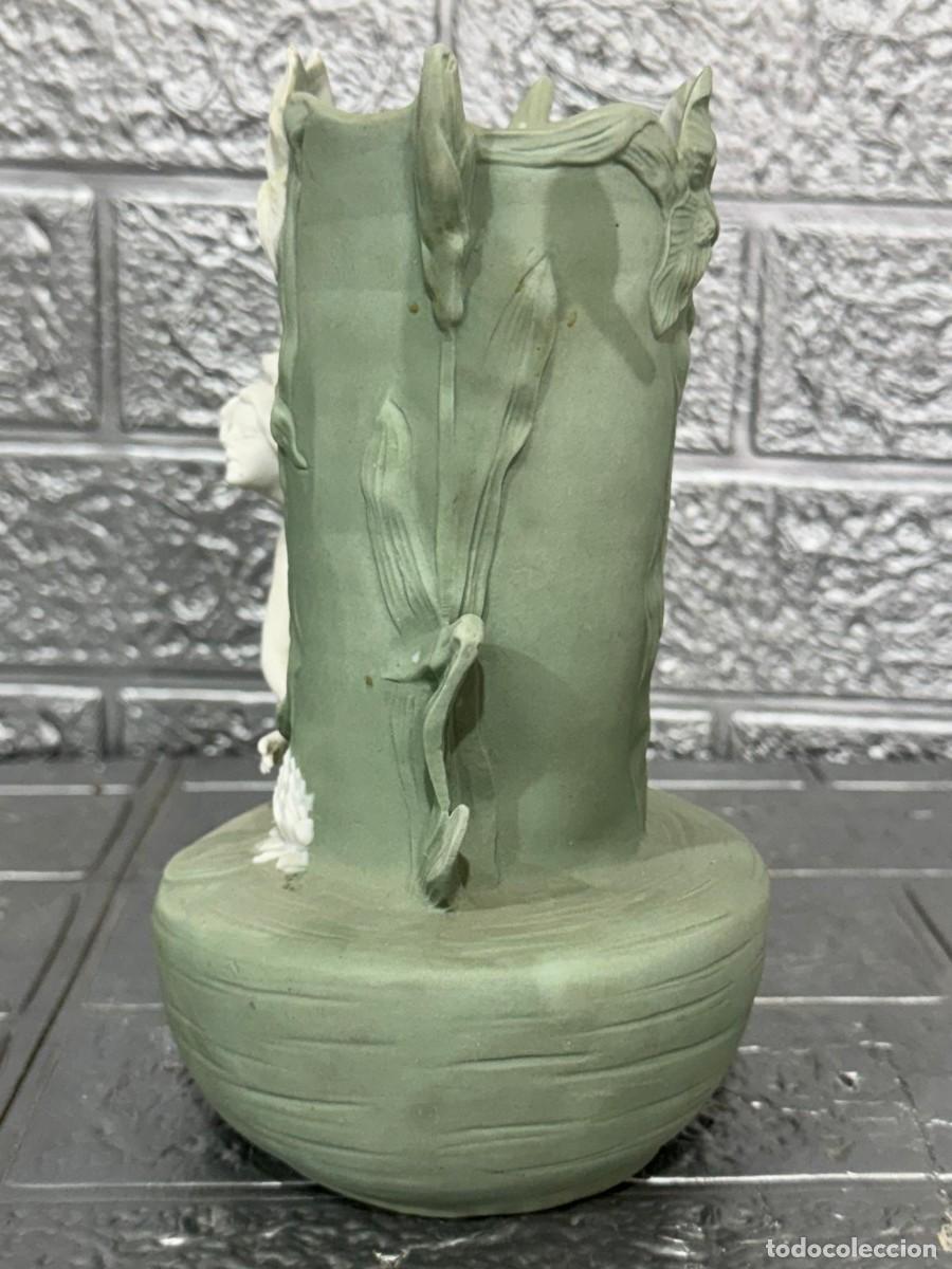 Antig&uuml;edades: Violetero porcelana biscuit - Foto 6